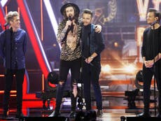 Read more

Jack Whitehall dresses up as Harry Styles at Royal Variety Performance