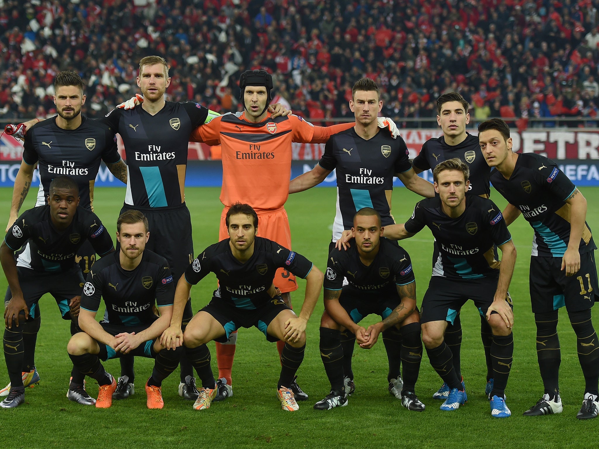 The Gunners, in their third strip, before kick off