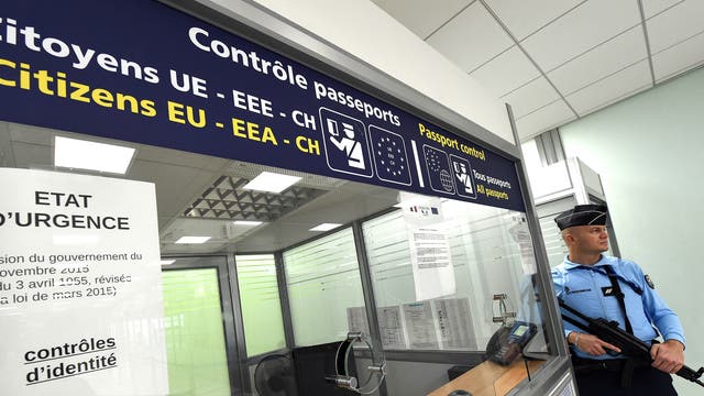 End of the European Schengen Area and cross border freedom of movement without passports