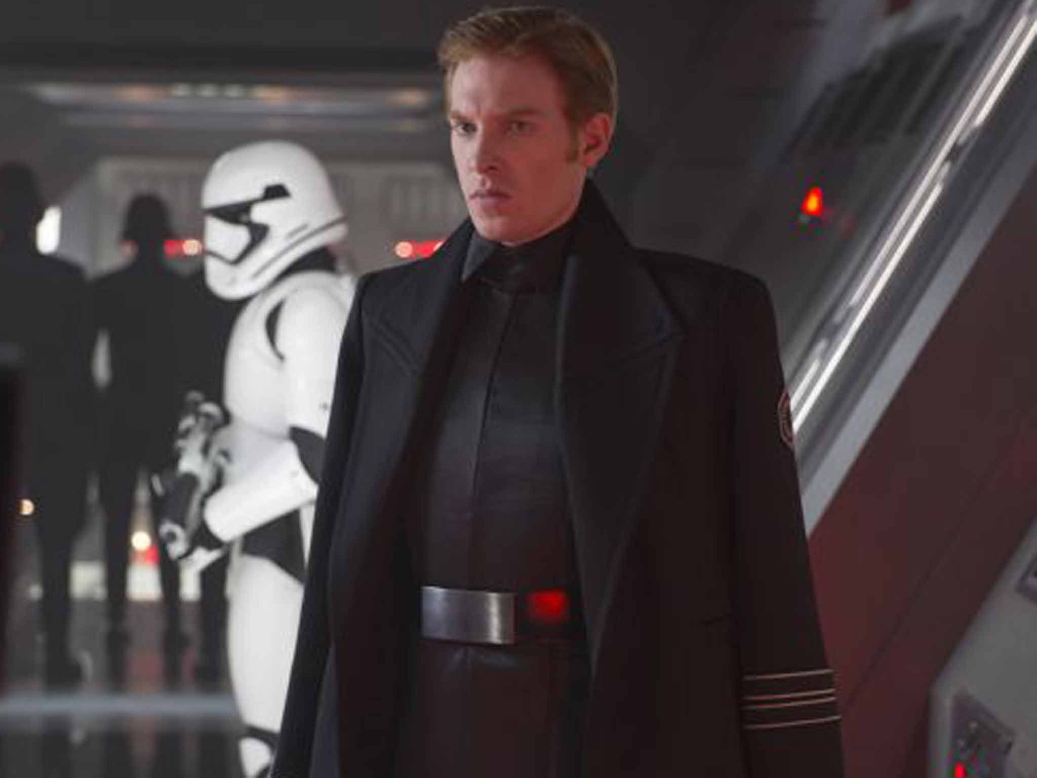 Star Wars: The Force Awakens - Domhnall Gleeson on playing ...