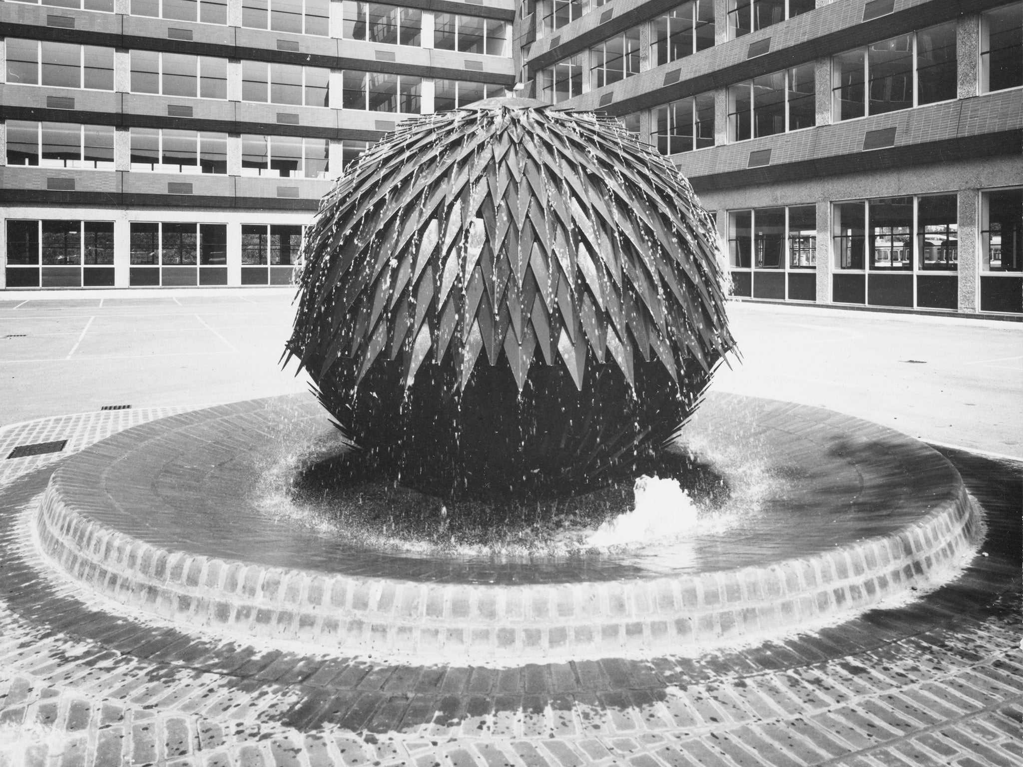 The Pineapple – William Mitchell, 1977: Commissioned by car maker Ford, the fountain was made from steel which had been hand cut and allowed to rust. It was installed outside a Ford building in Basildon but was last seen in 2011 when it was placed in storage. It was reported missing in 2012 and would cost ?500,000 to recreate today
