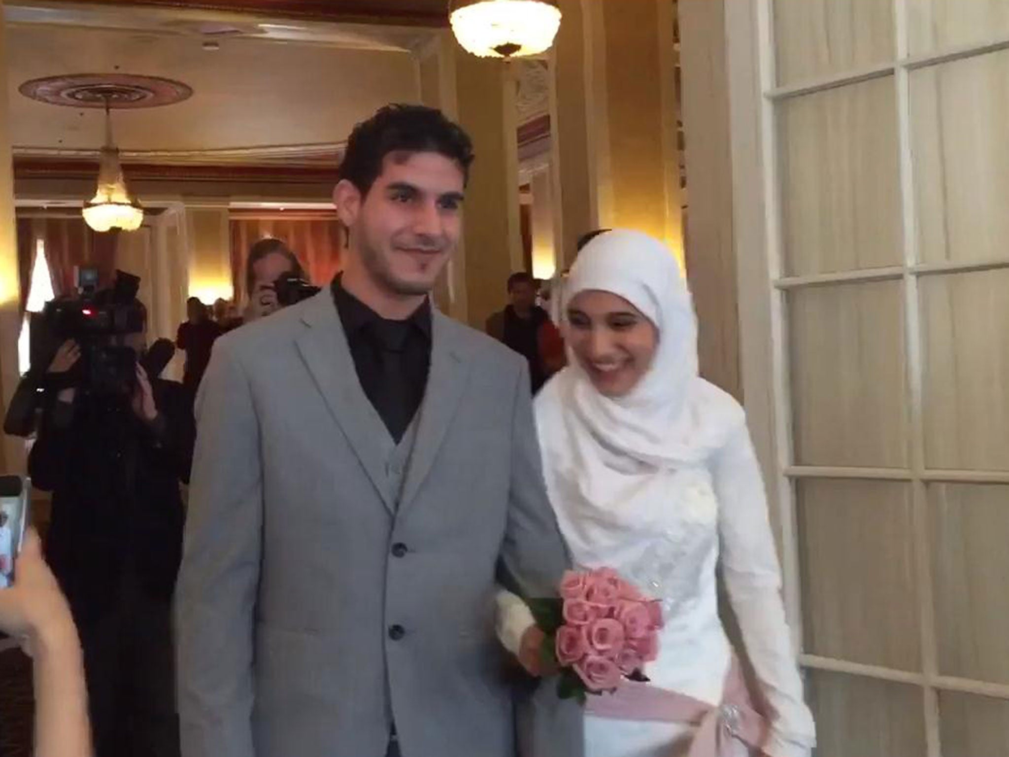 Mohamad Al-Noury and Athar Farroukh were thrown a surprise wedding reception by local Canadians in Saskatoon on 6 December