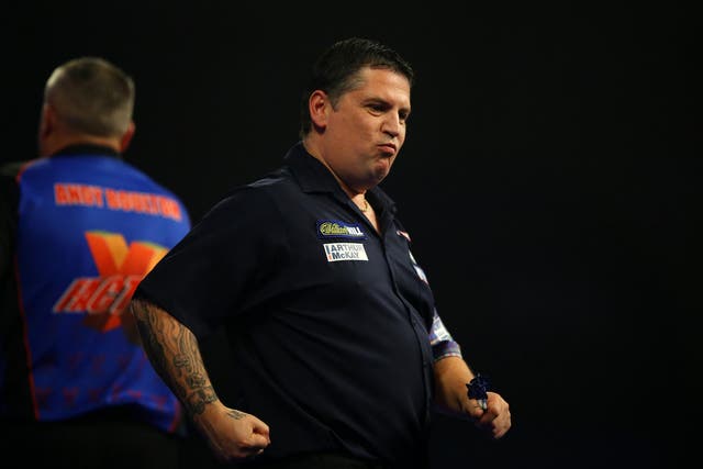 Gary Anderson celebrates victory over qualifier Andy Boulton