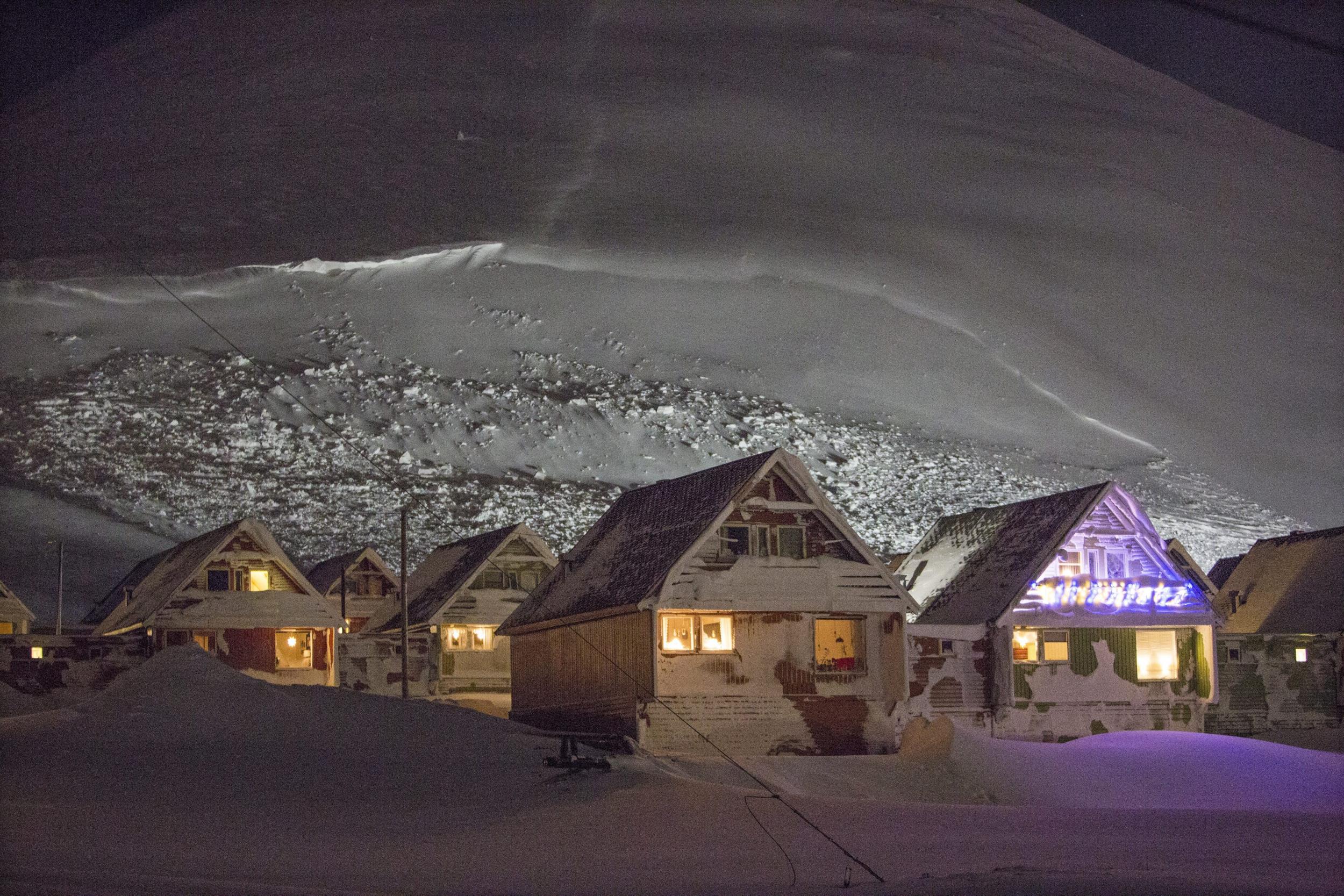 The houses hit by the avalanche