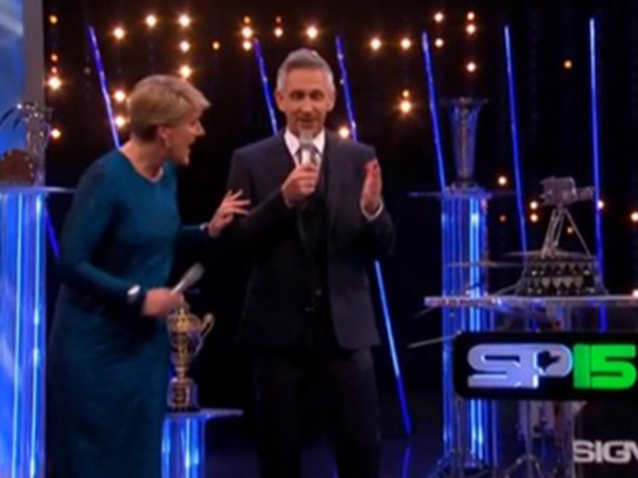 Clare Balding on stage with the bleeding Gary Lineker