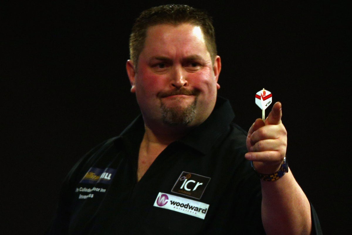 PDC World Darts Championship day 5 report: Robert Thornton crashes out at  hands of Alan Norris | The Independent | The Independent