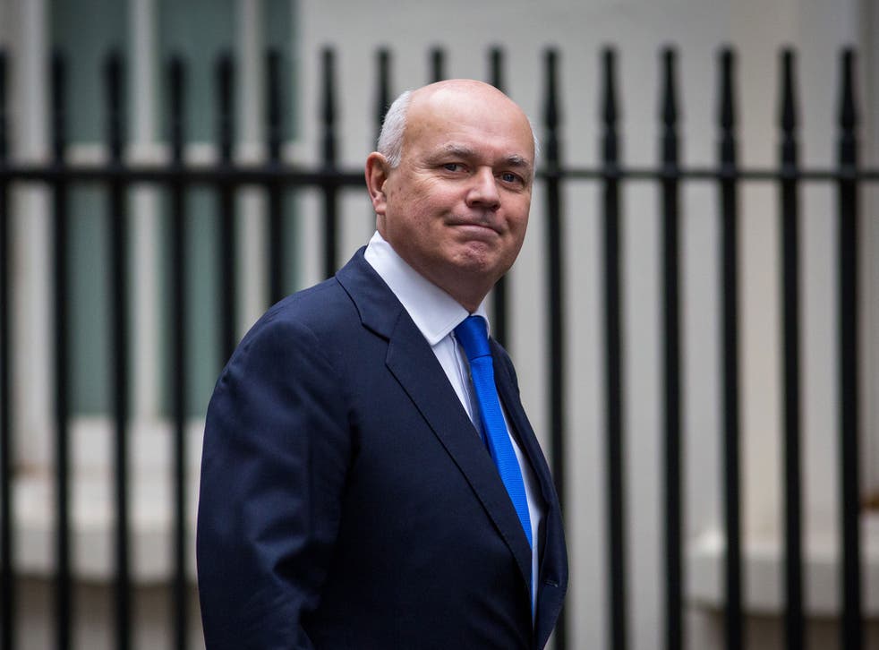 Iain Duncan Smith arrives at Downing Street for a cabinet meeting, 17 November 2015