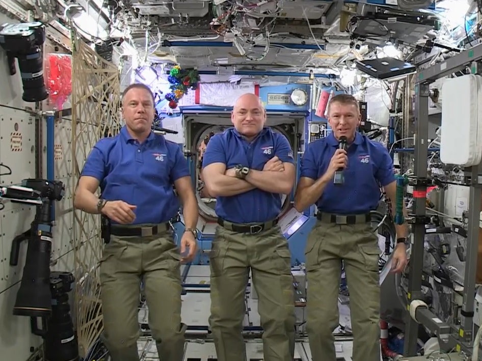 Tim Peake delivers Christmas video message from International Space Station