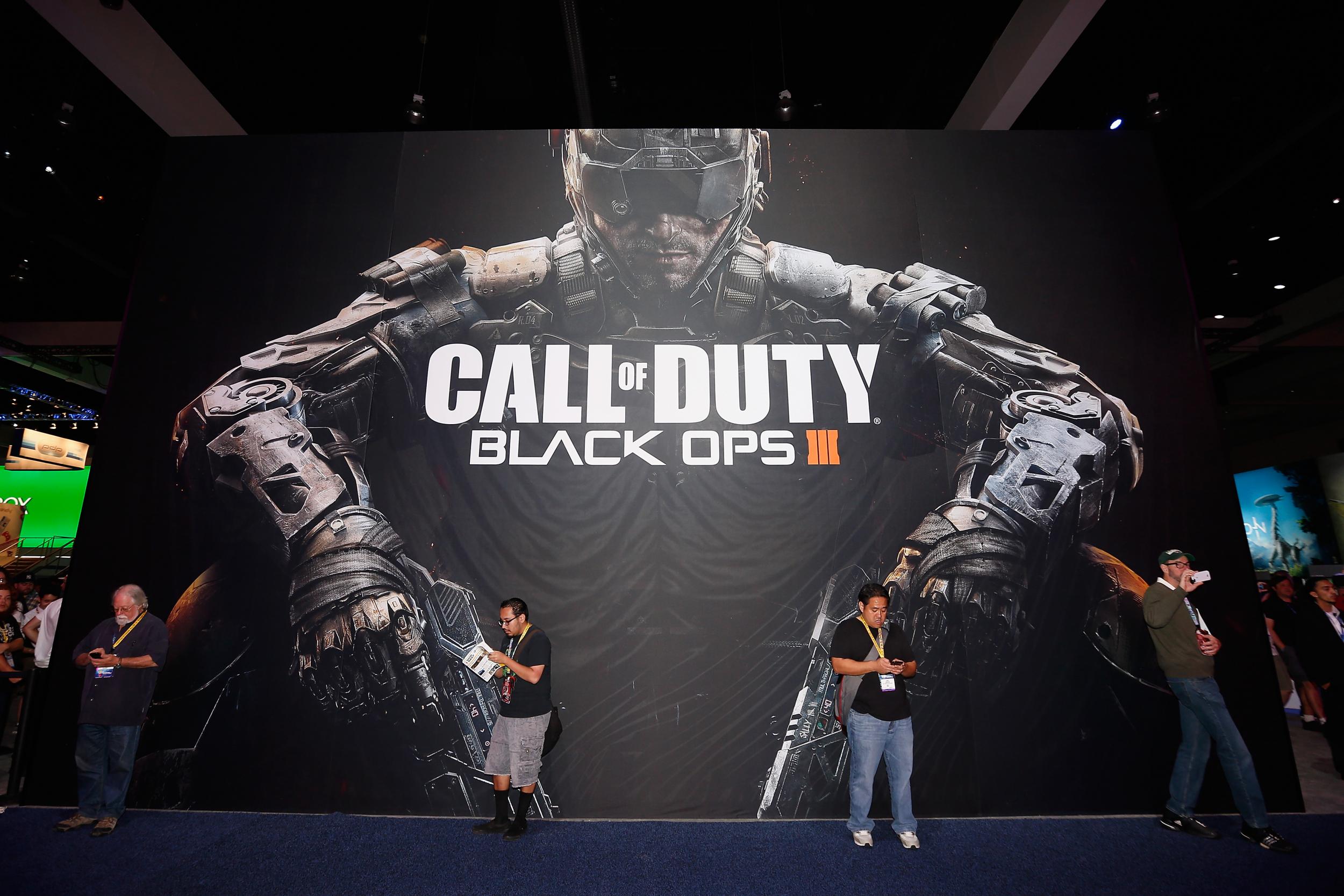 Blockbuster game Call of Duty: Black Ops 3 topped this year's Christmas games chart