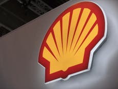 Shell cuts 10% of its workforce after oil price hits profits