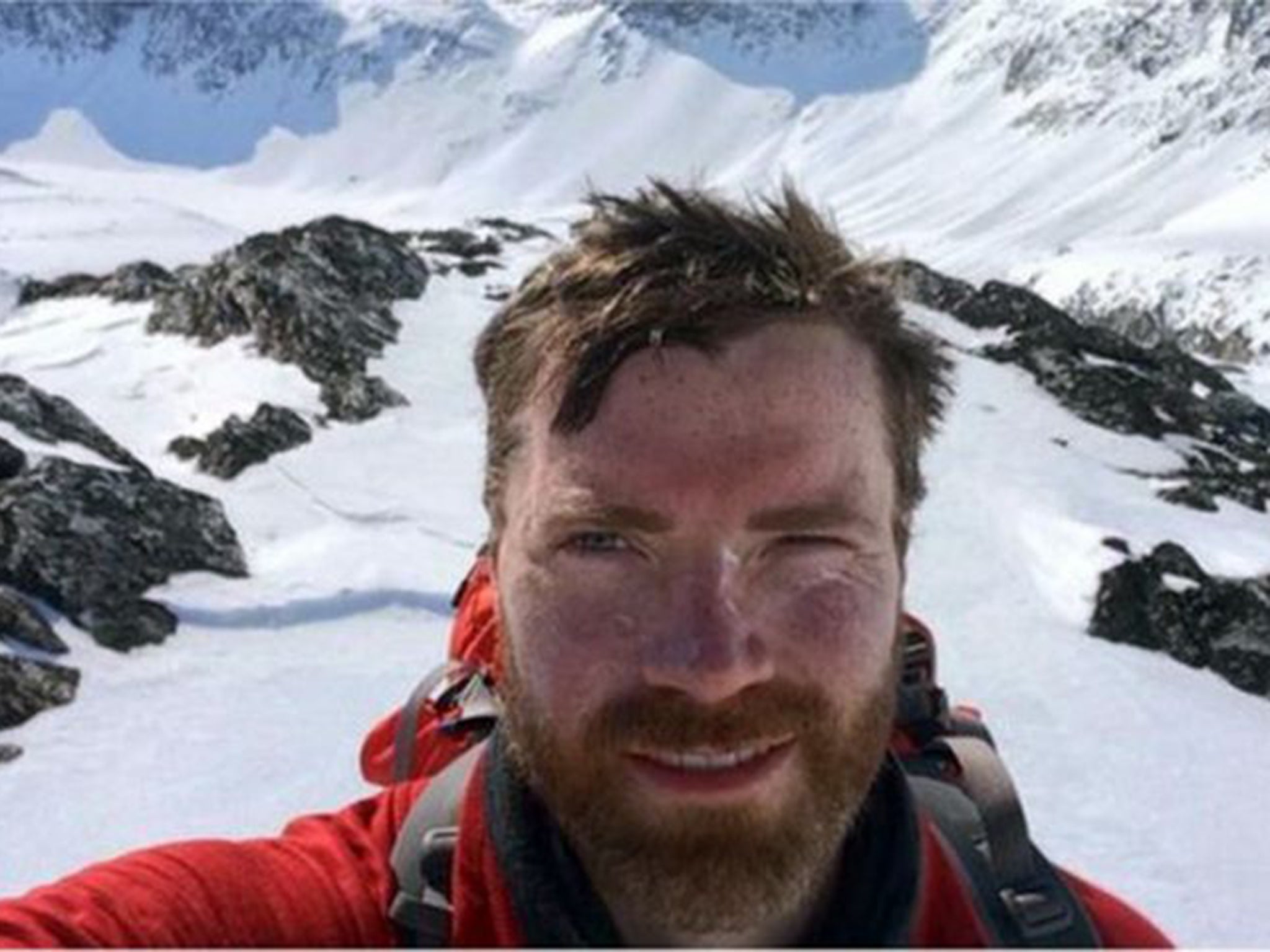 Luke Robertson is spending 40 days alone dragging 130kg of equipment across 730 miles of ice