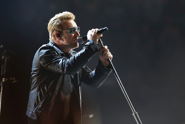 “Pro bono”: A fan of the U2 singer (Ge