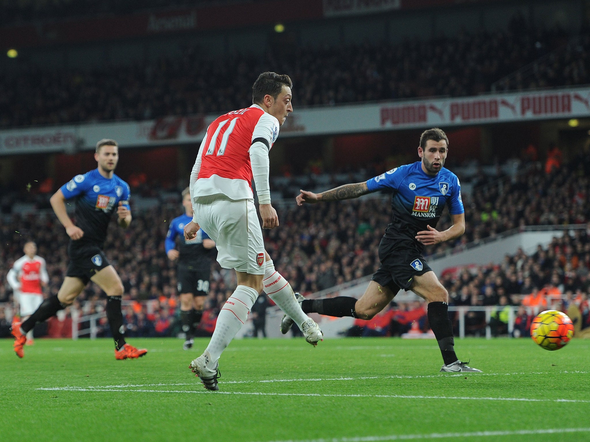 Mesut Ozil scores the Gunners second of the game