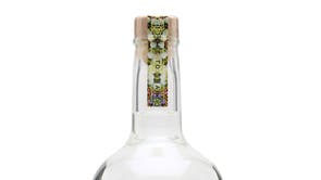 náročnější bude slurping Hepple gin – od šéfkuchaře Valentine Warnera a koktejlový Guru Nick Strangeway – který je přerušován nuancemi bažiny a myrty