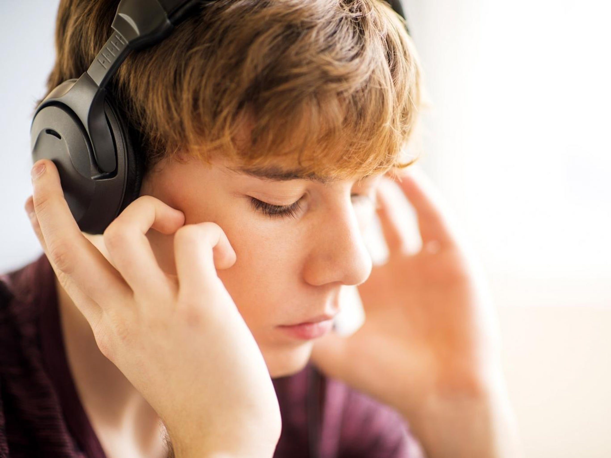 how-music-could-help-you-to-concentrate-while-studying-the