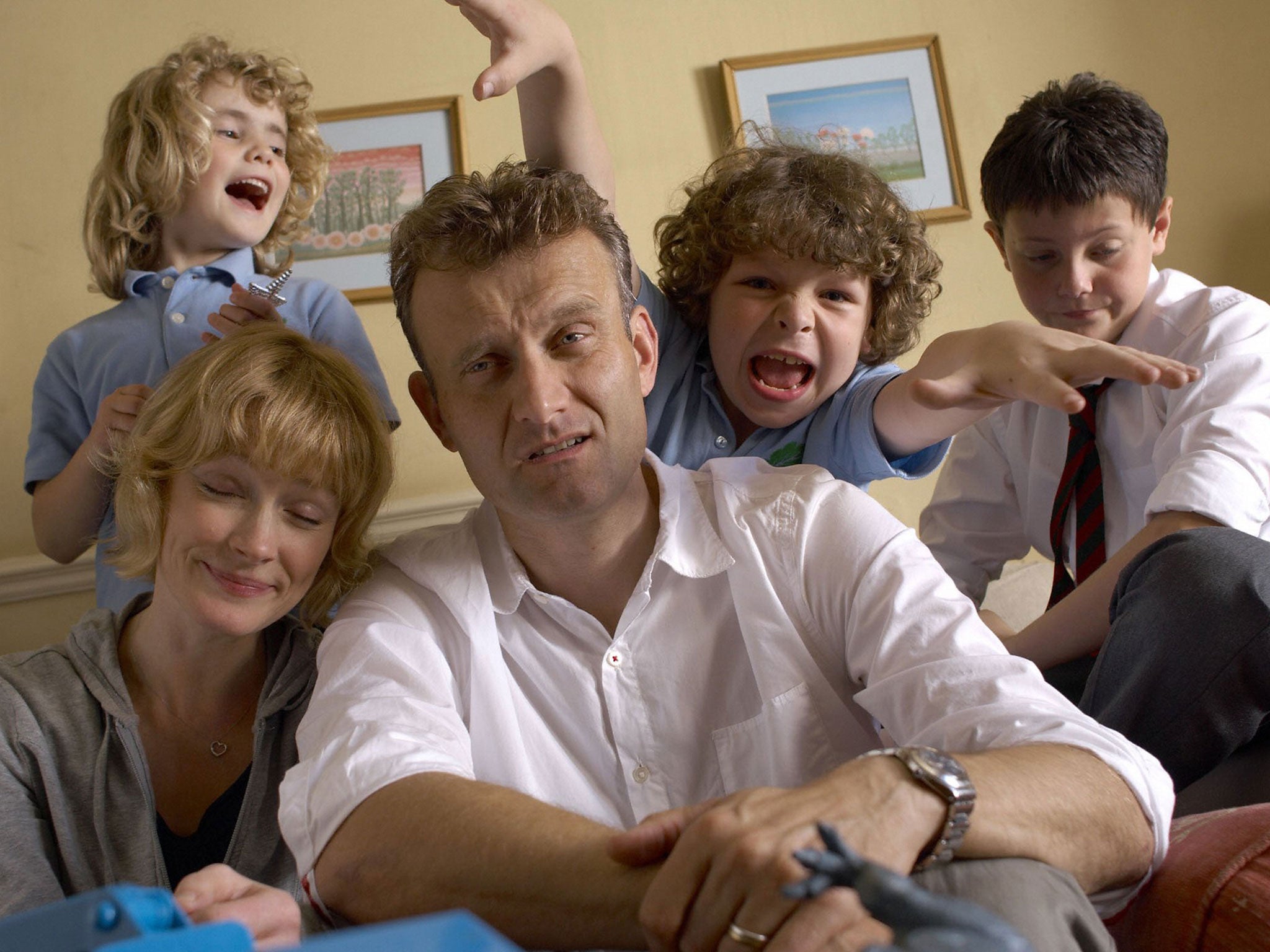 Outnumbered' couple Hugh Dennis and Claire Skinner in real life relati...