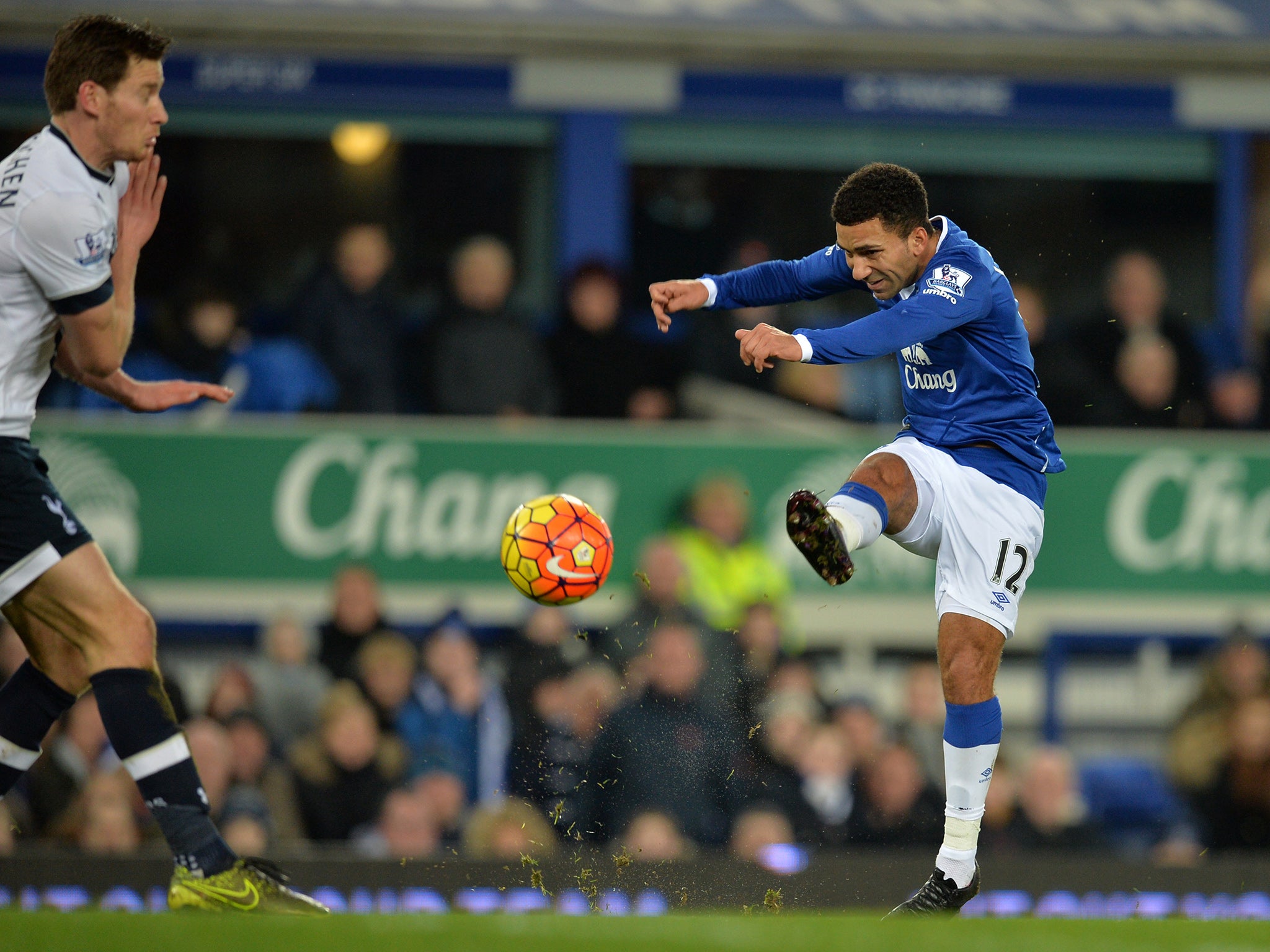 Aaron Lennon unleashes his venomous first-half strike