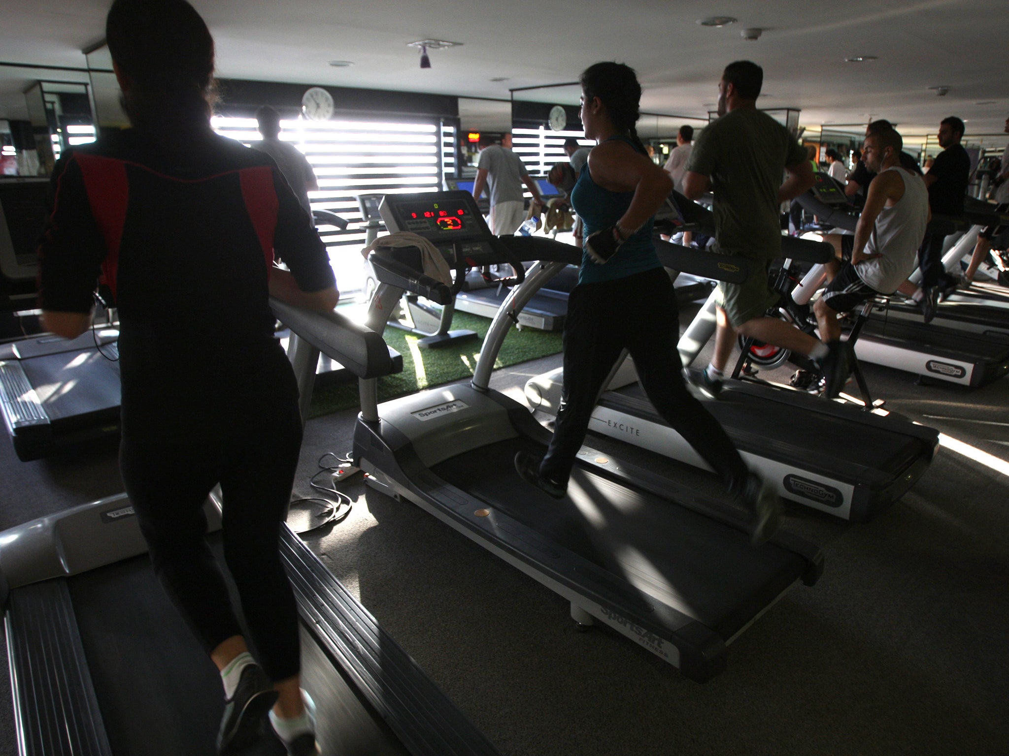 The people who sit at home essentially subsidise gym memberships (Getty)