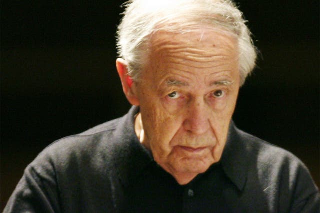 Boulez conducting the SWR Symphony Orchestra in Donaueschingen, Germany in 2008