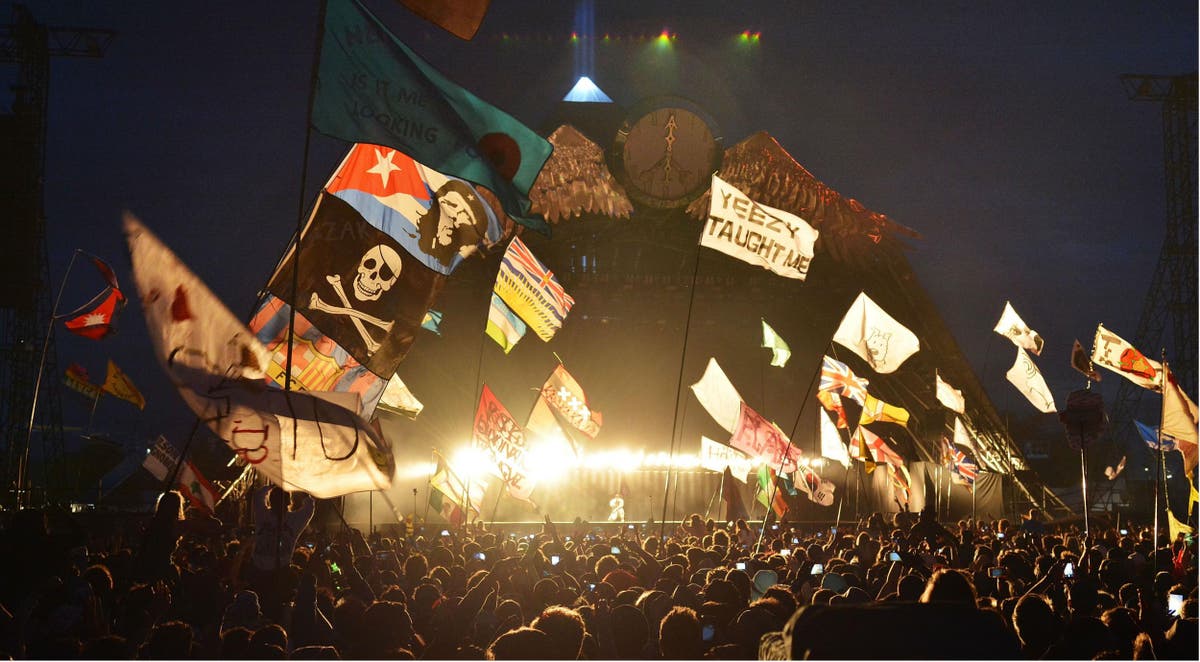 Glastonbury 2016 line-up: Coldplay confirmed, but who will the other ...