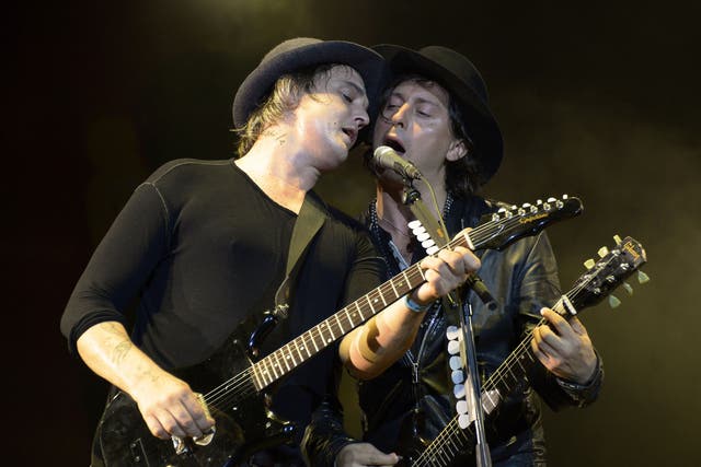 Barât on stage with Pete Doherty during the Rock-en-Seine music festival in 2014
