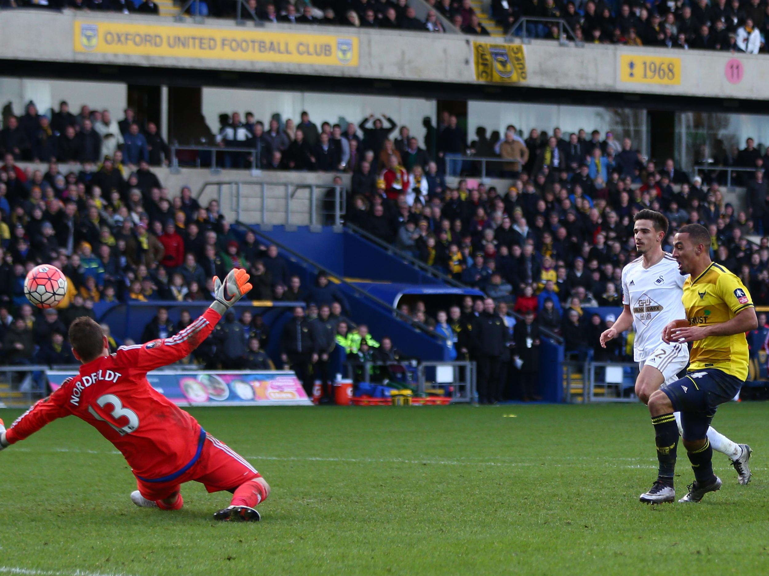Kemar Roofe scores for Oxford