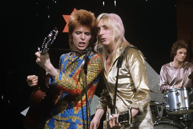 Bowie on stage with Mick Ronson in 1972