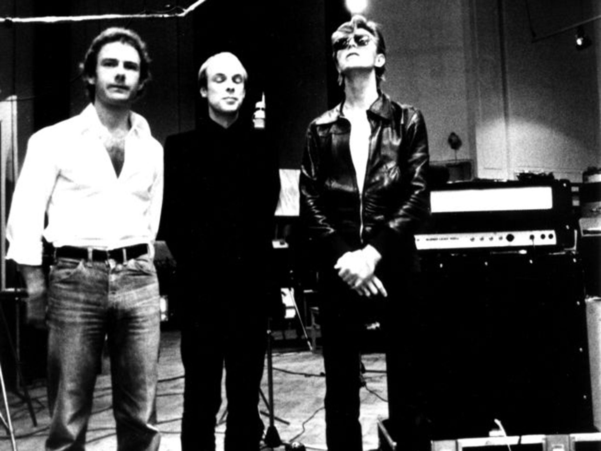 Bowie with Robert Fripp and Brian Eno, centre, in Berlin in 1977 (Michael Ochs Archives/Getty)