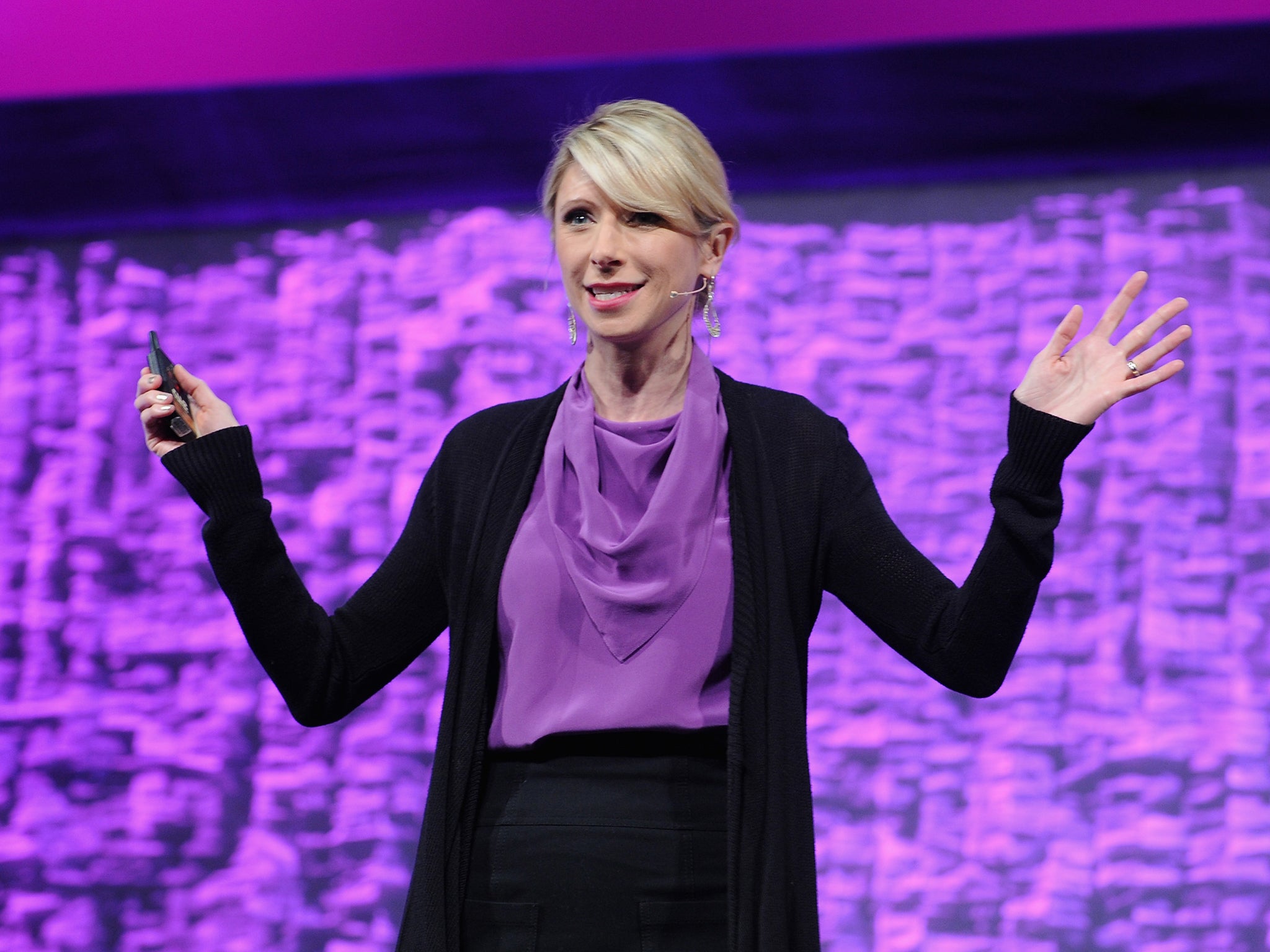 Amy Cuddy says liars 'don't have the brainpower to manage it without "leaking"'
