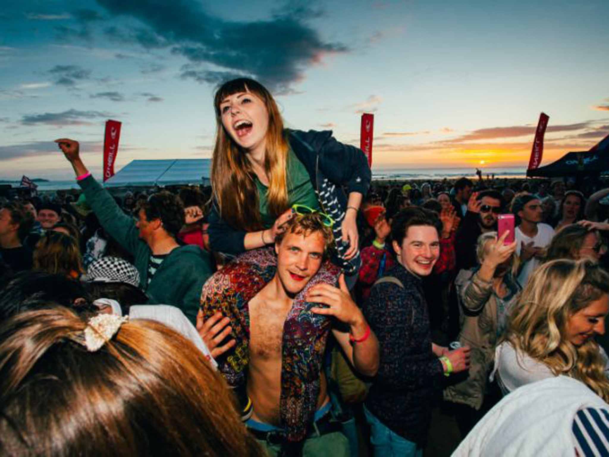 How crowdfunded music festivals are offering an alternative to increasingly  corporate ones | The Independent | The Independent