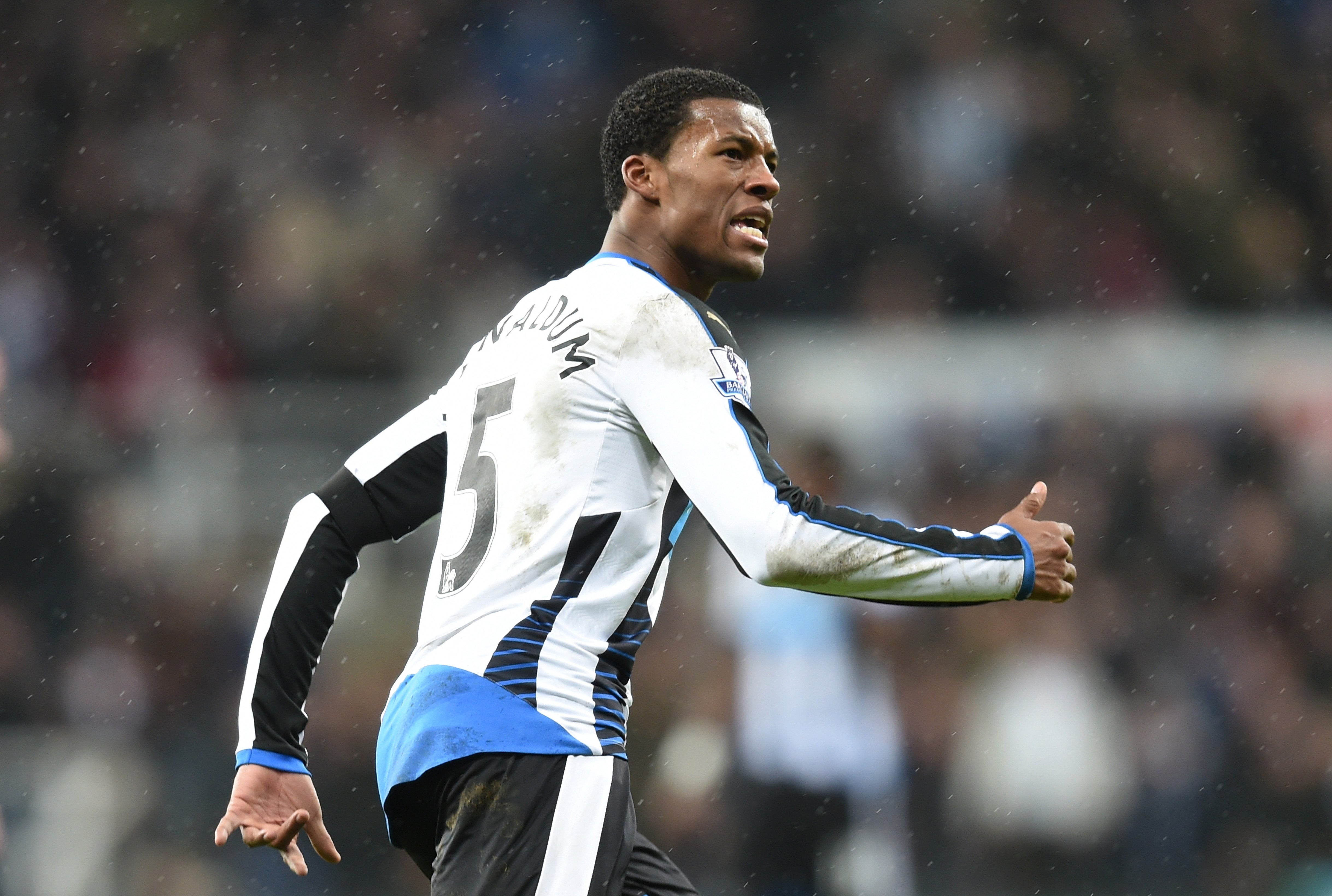 Georginio Wijnaldum celebrates his strike