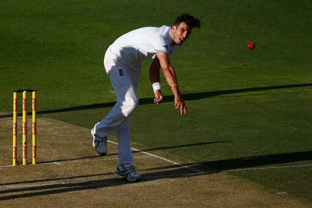 Steven Finn bowling on the first day of the 3rd Test against South Africa