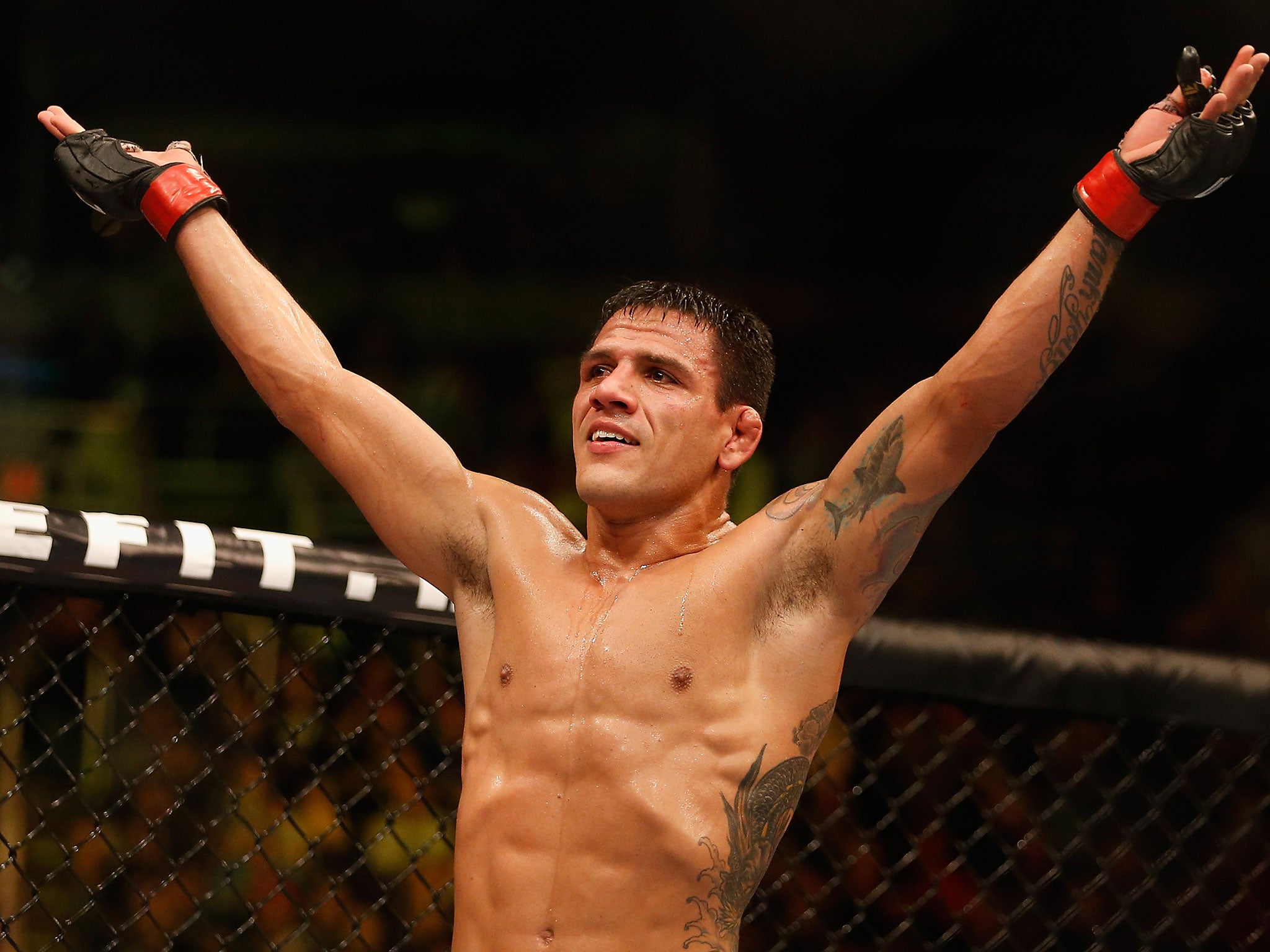 UFC lightweight champion Rafael dos Anjos claims all of Brazil 'hates' Conor McGregor
