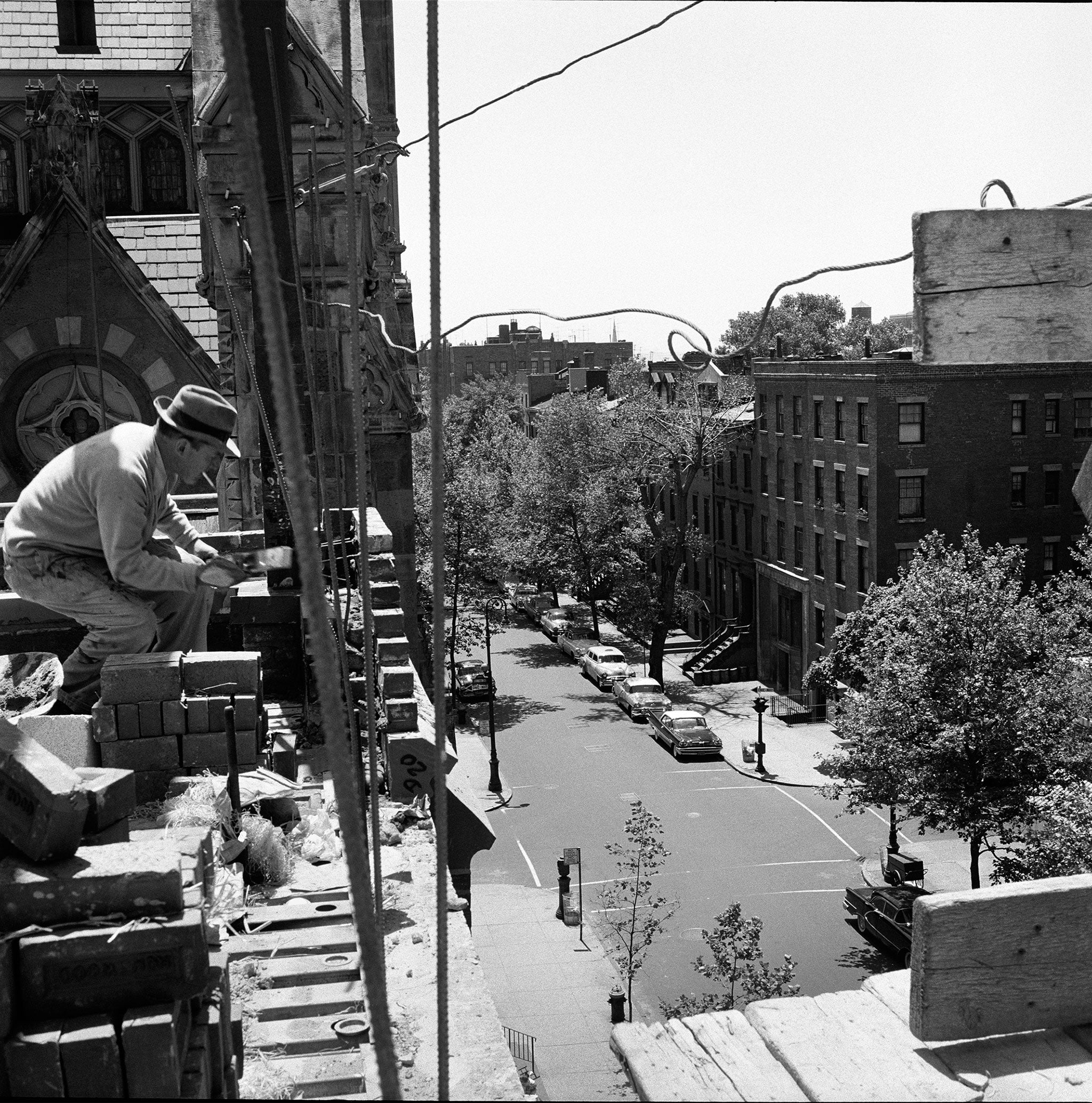 This is mid-century street life captured by a guy who himself grew up on the streets of Brooklyn © David Attie