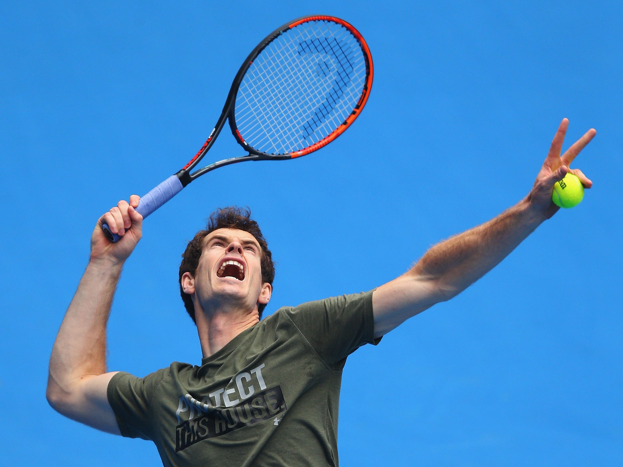 Andy Murray practices ahead of the start of the Australian Open