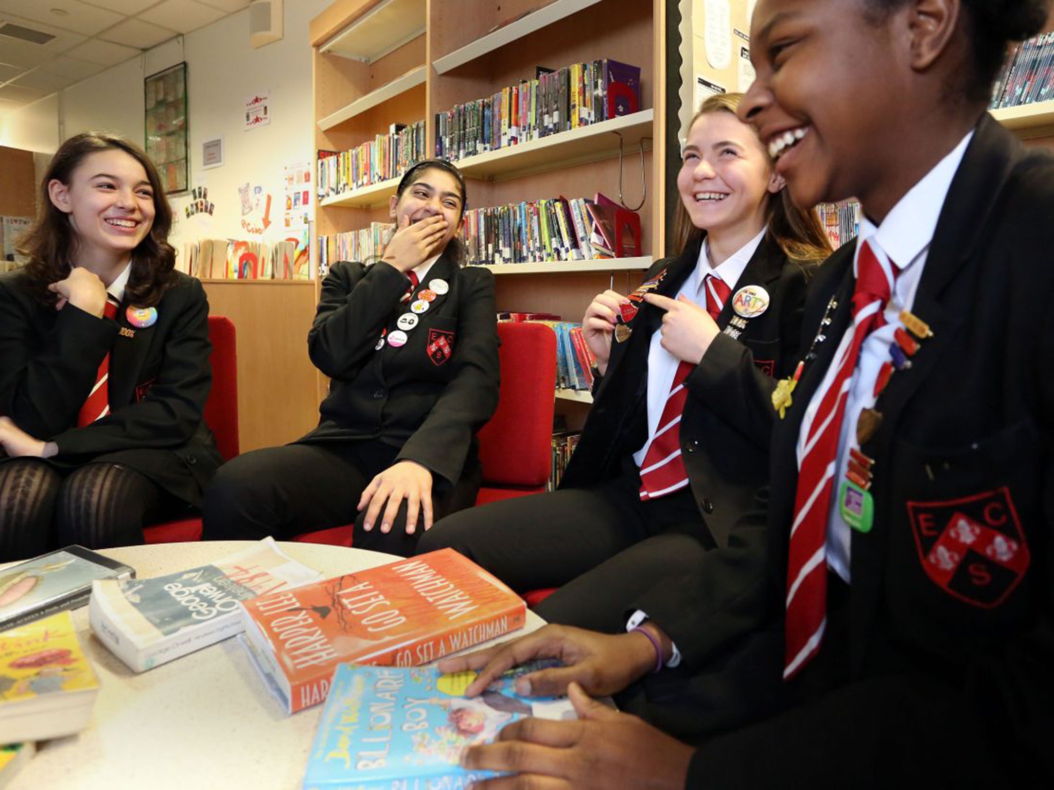 Year 9 mediators trained to settle disputes, in the library at Eastbury school