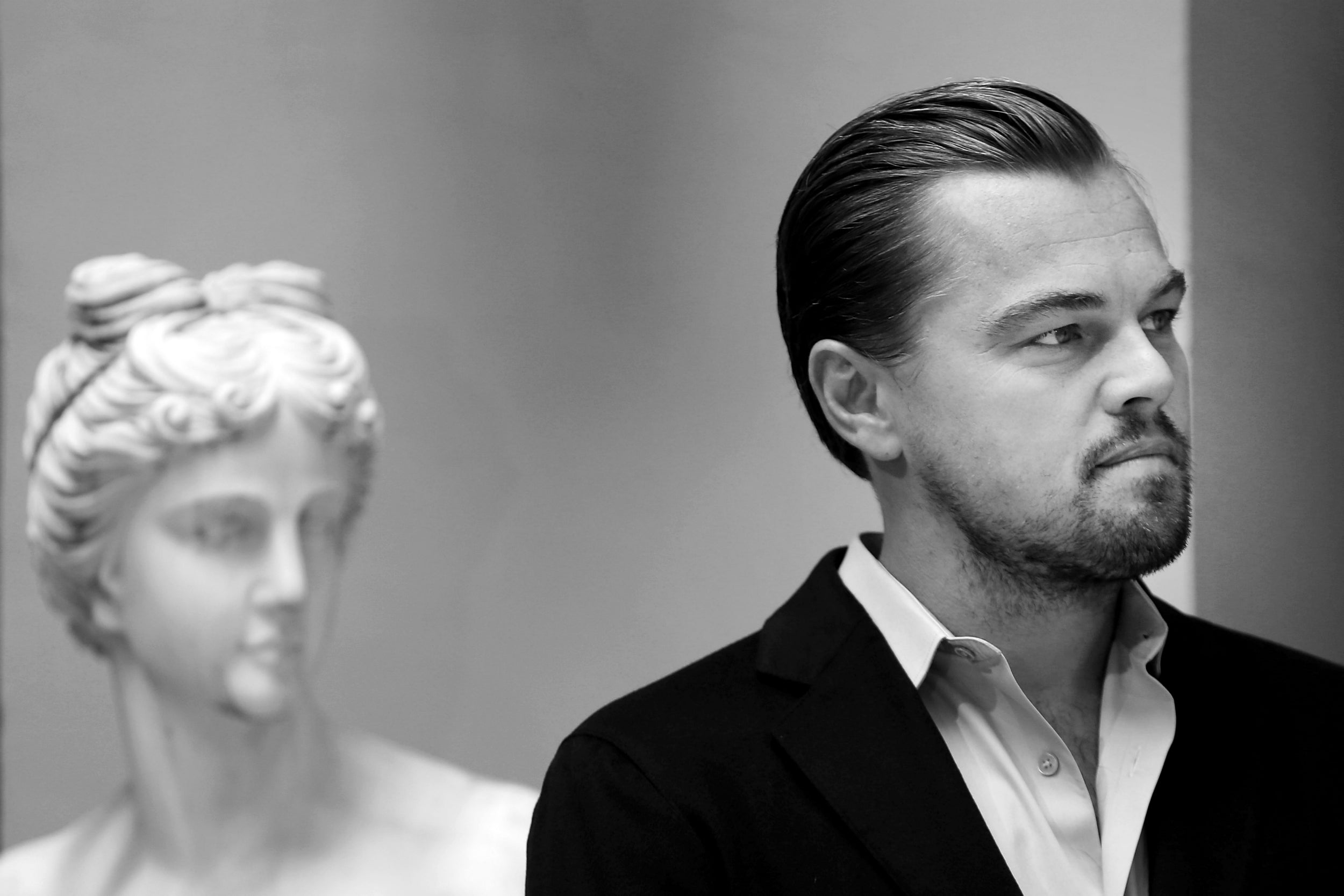 Leonardo DiCaprio Hairstyles Hair Cuts and Colors