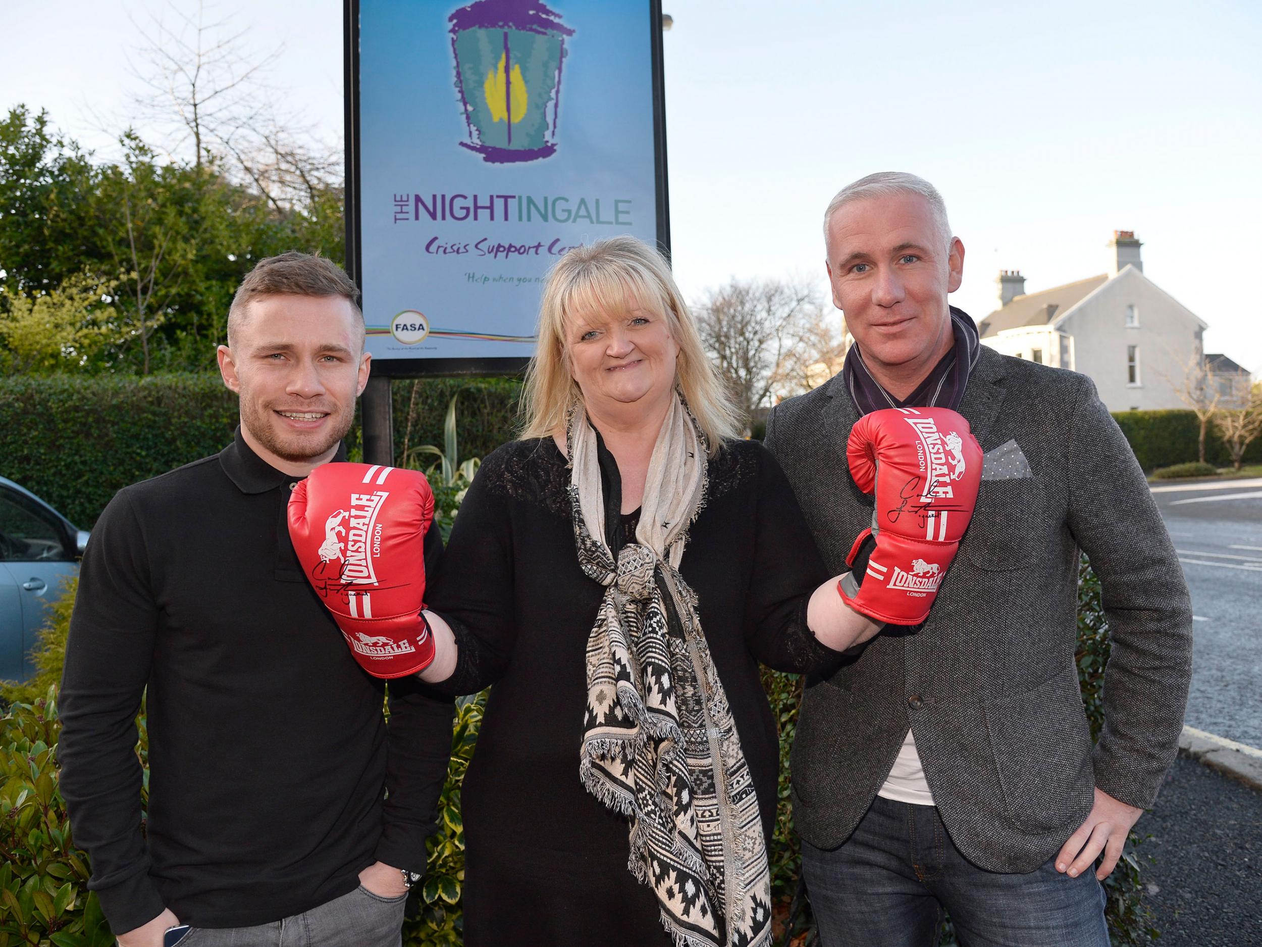 &#13;
Carl Frampton with FASA's Anne Bill and Alex Bunting outside the Nightingale Crisis Support Centre&#13;