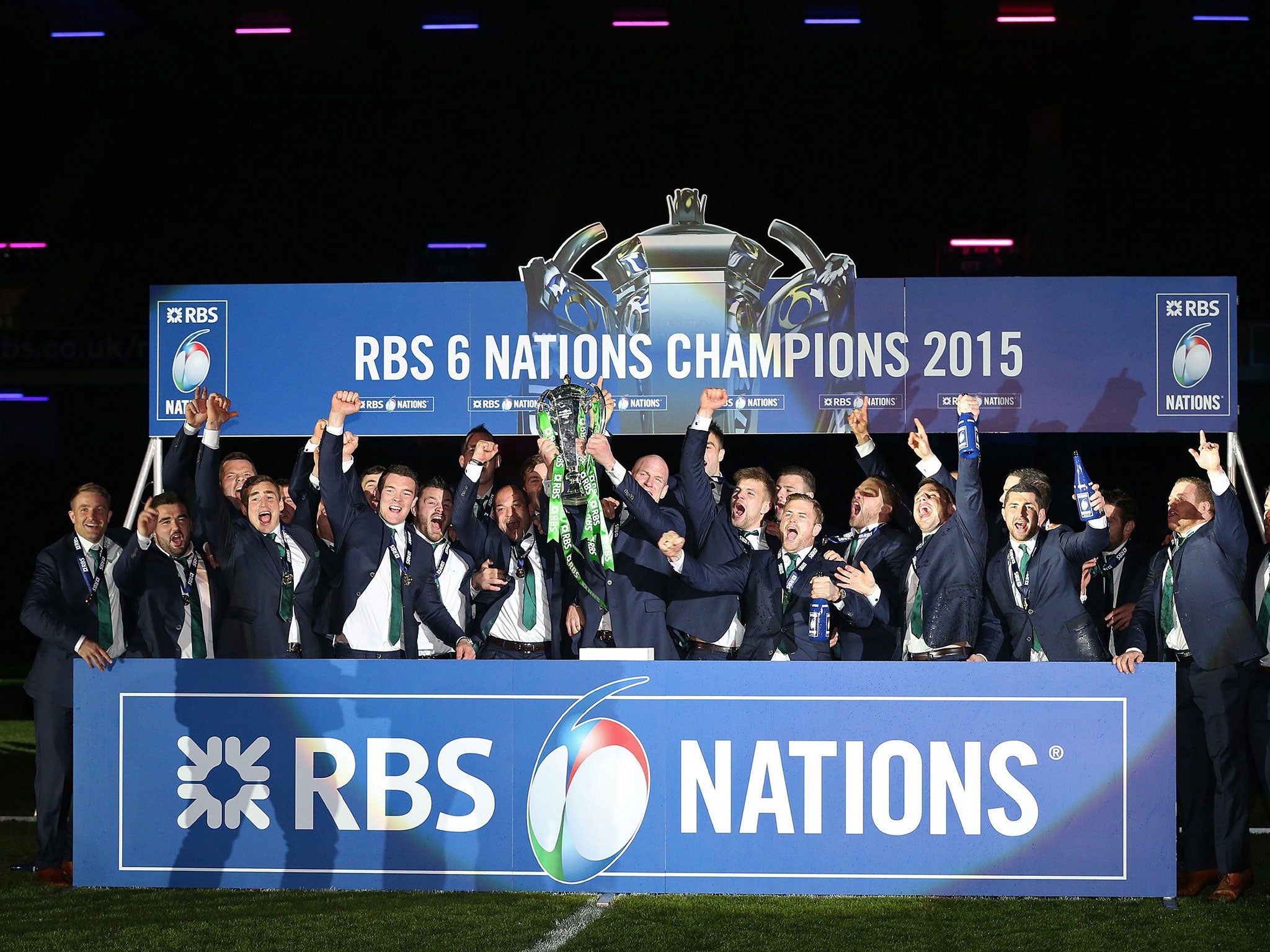 Ireland celebrate winning the 2015 Six Nations championship.