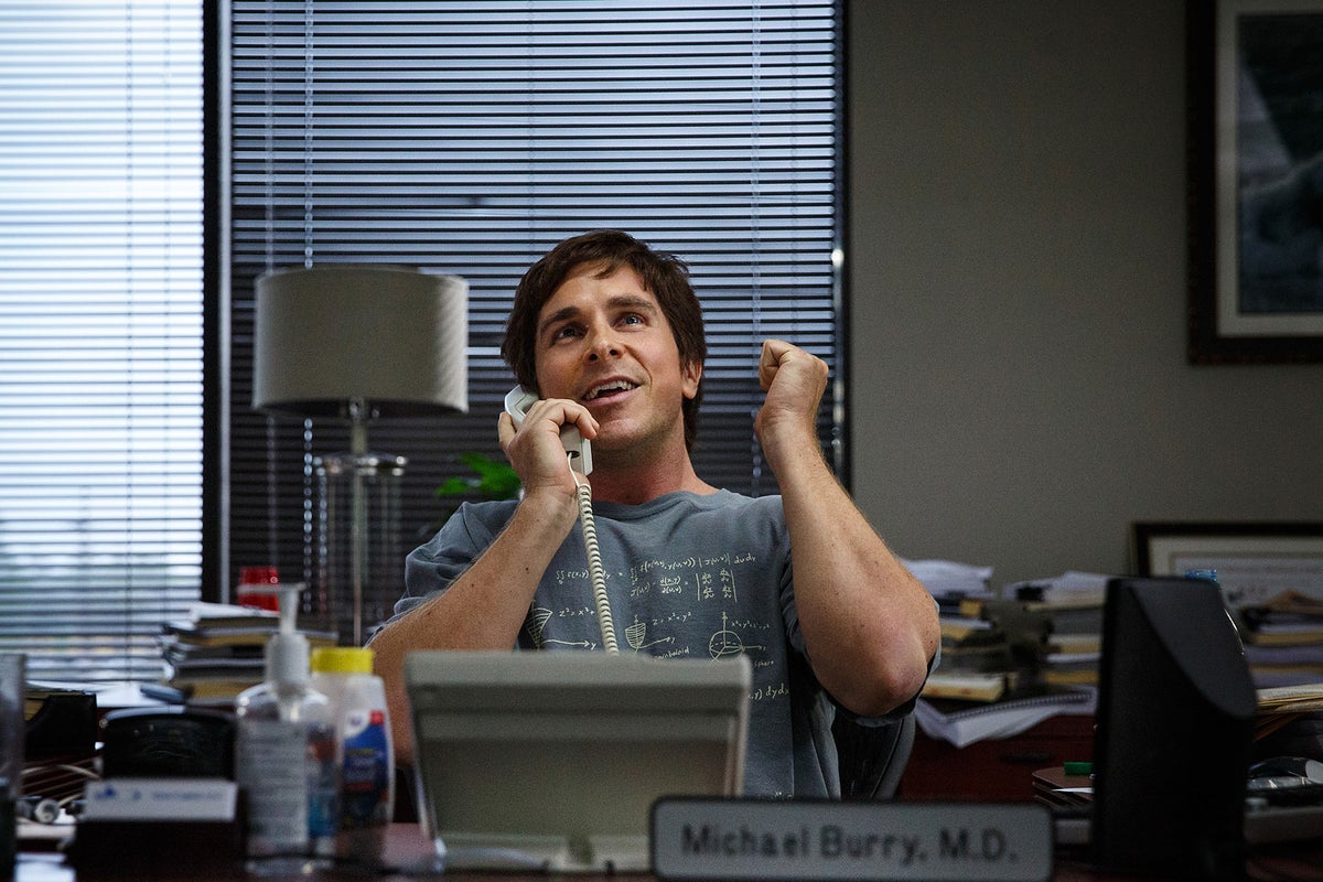 Finans, girişimcilik, marka yönetimi, inovasyon ve rekabet temalarını işleyen haftanın 5 film önerisini derledik. The Big Short’tan Moneyball’a iş dünyasına farklı bir perspektiften bakan yapımlar öne çıkıyor. -TÜRKİYEDE İŞ DÜNYASI
