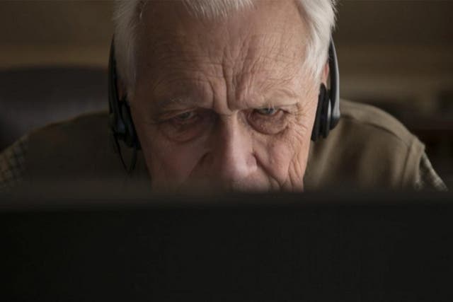 Ron Lehker, 90, answering questions from hundreds of strangers on Reddit