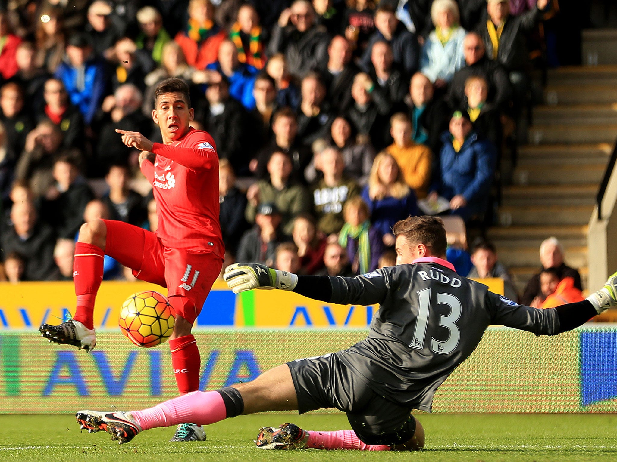 Roberto Firmino scores for Liverpool against Norwich