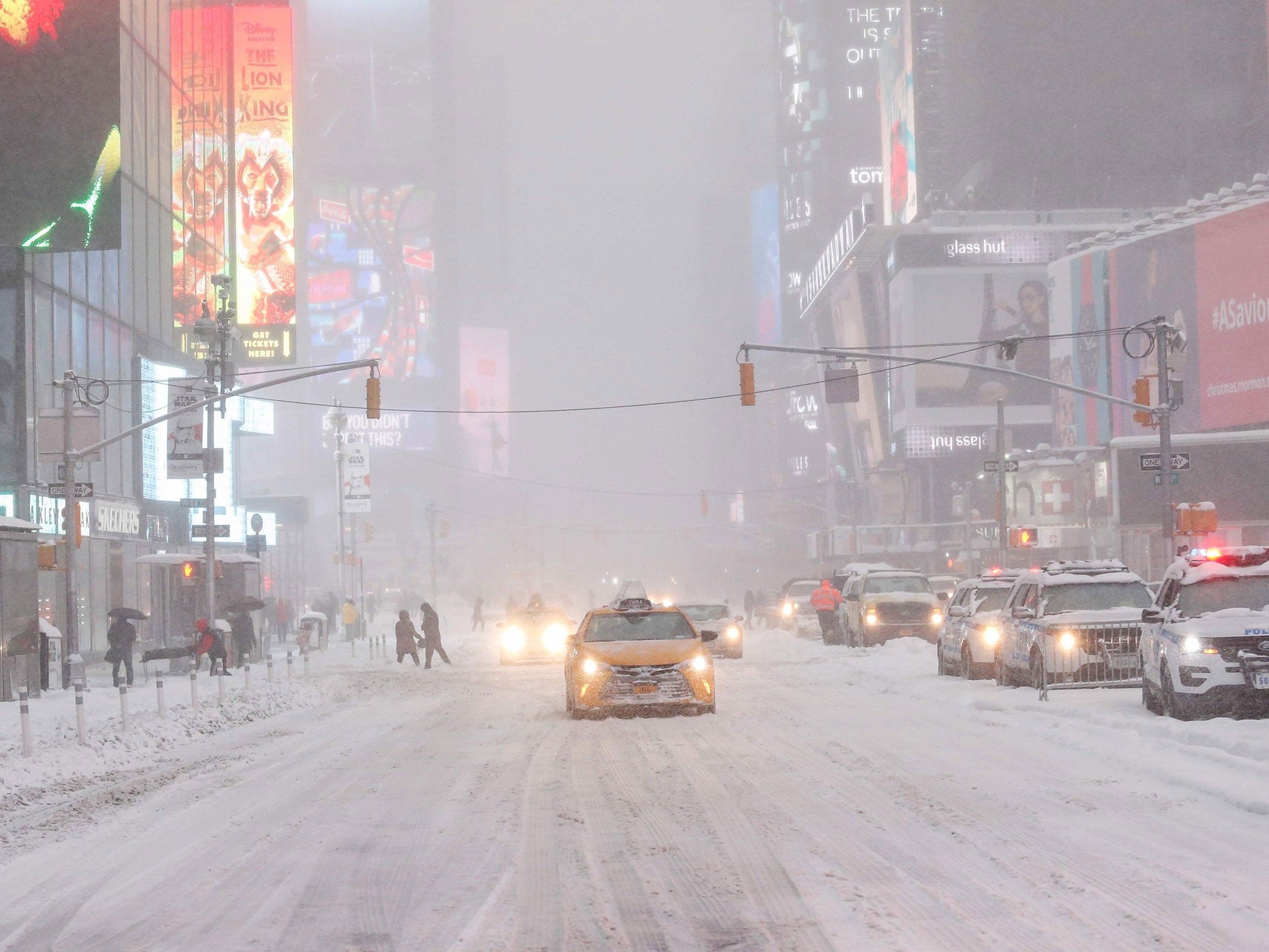 30 inches of snow is expected to fall in new York city