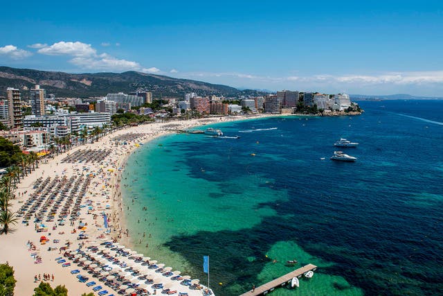 Using a credit card for a hotel in Mallorca can mean extra fees