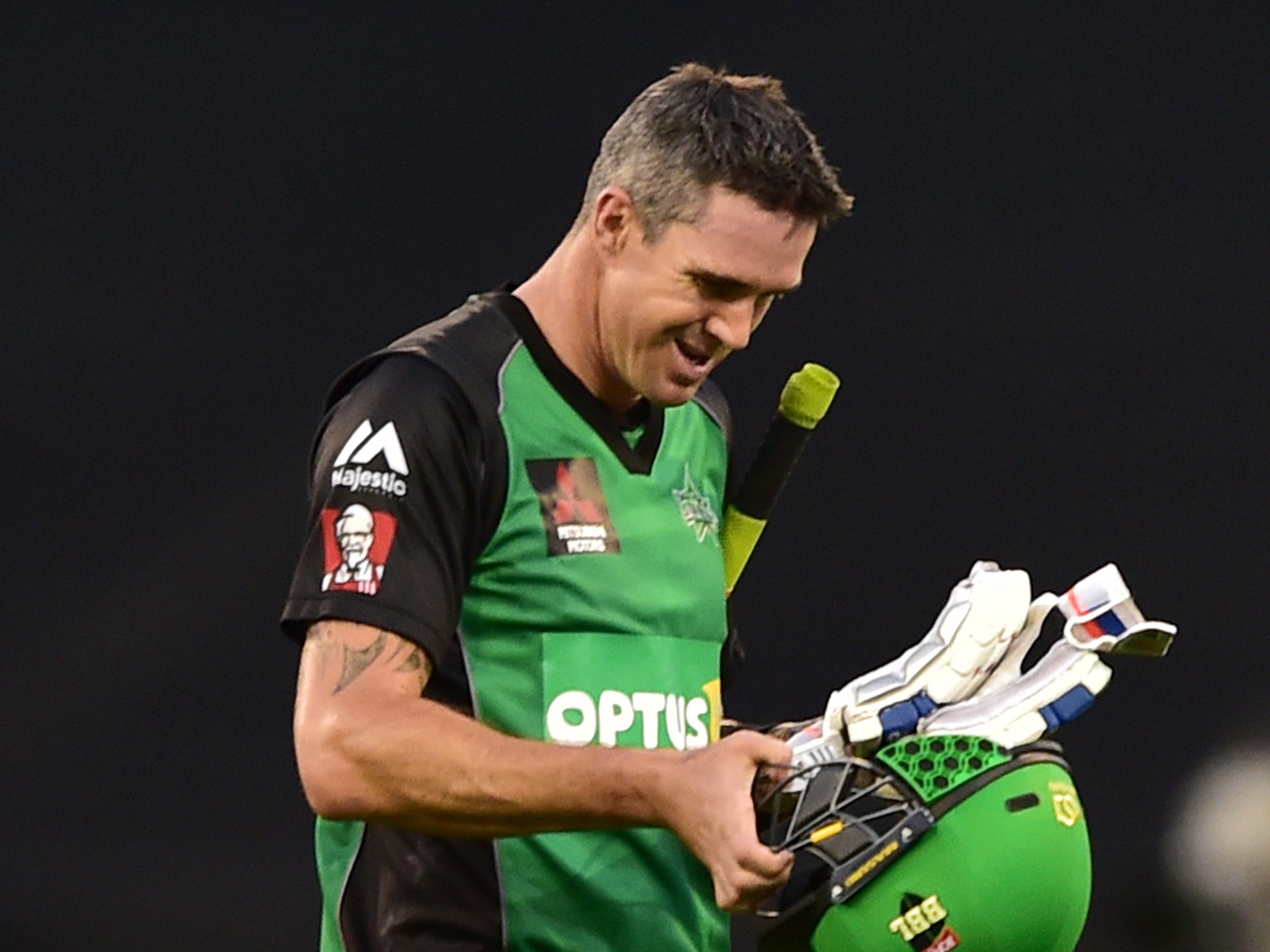 Kevin Pietersen walks off after being dismissed during the T20 Big Bash League cricket final