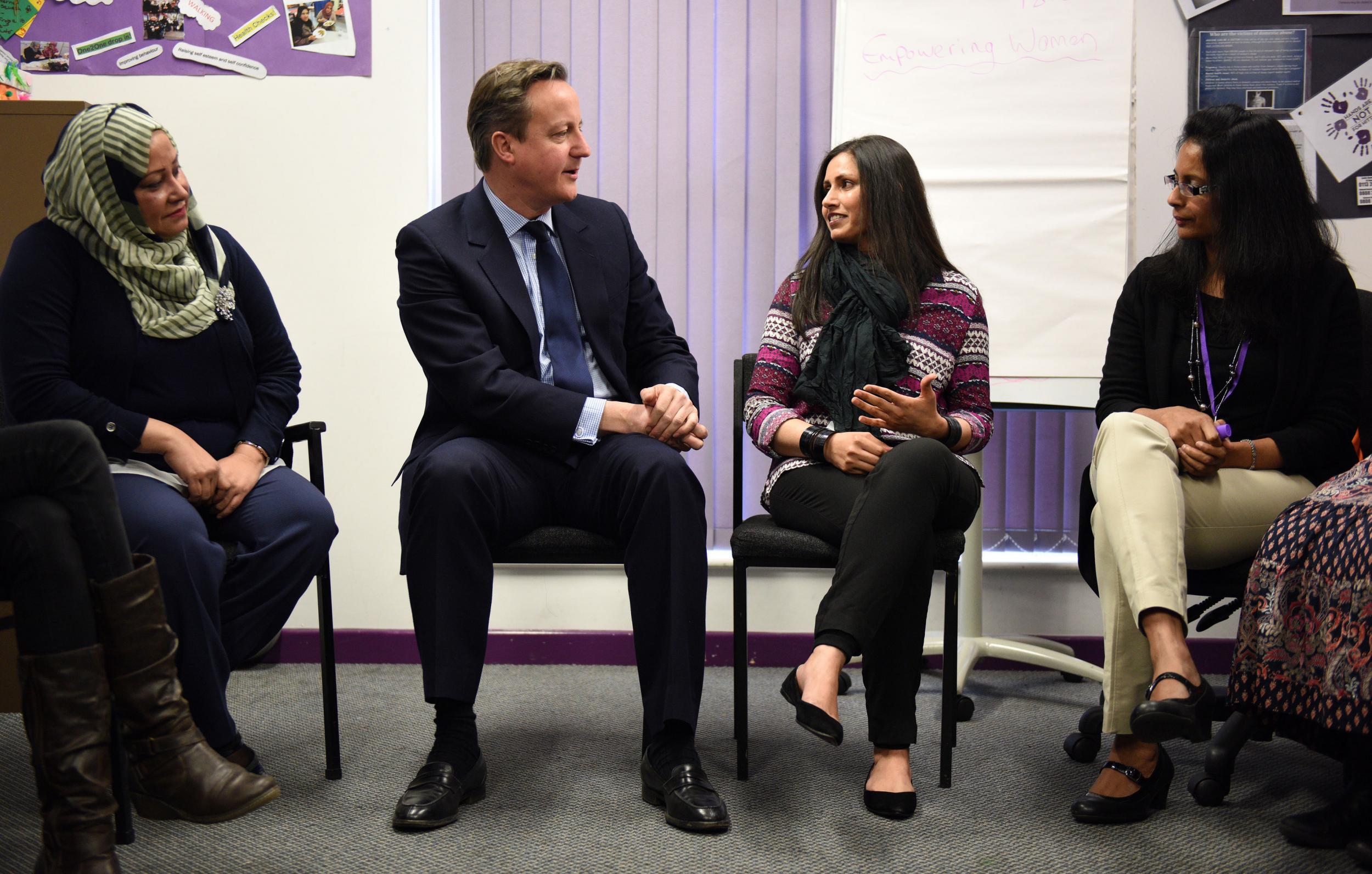 David Cameron speaking to women at language class in Leeds
