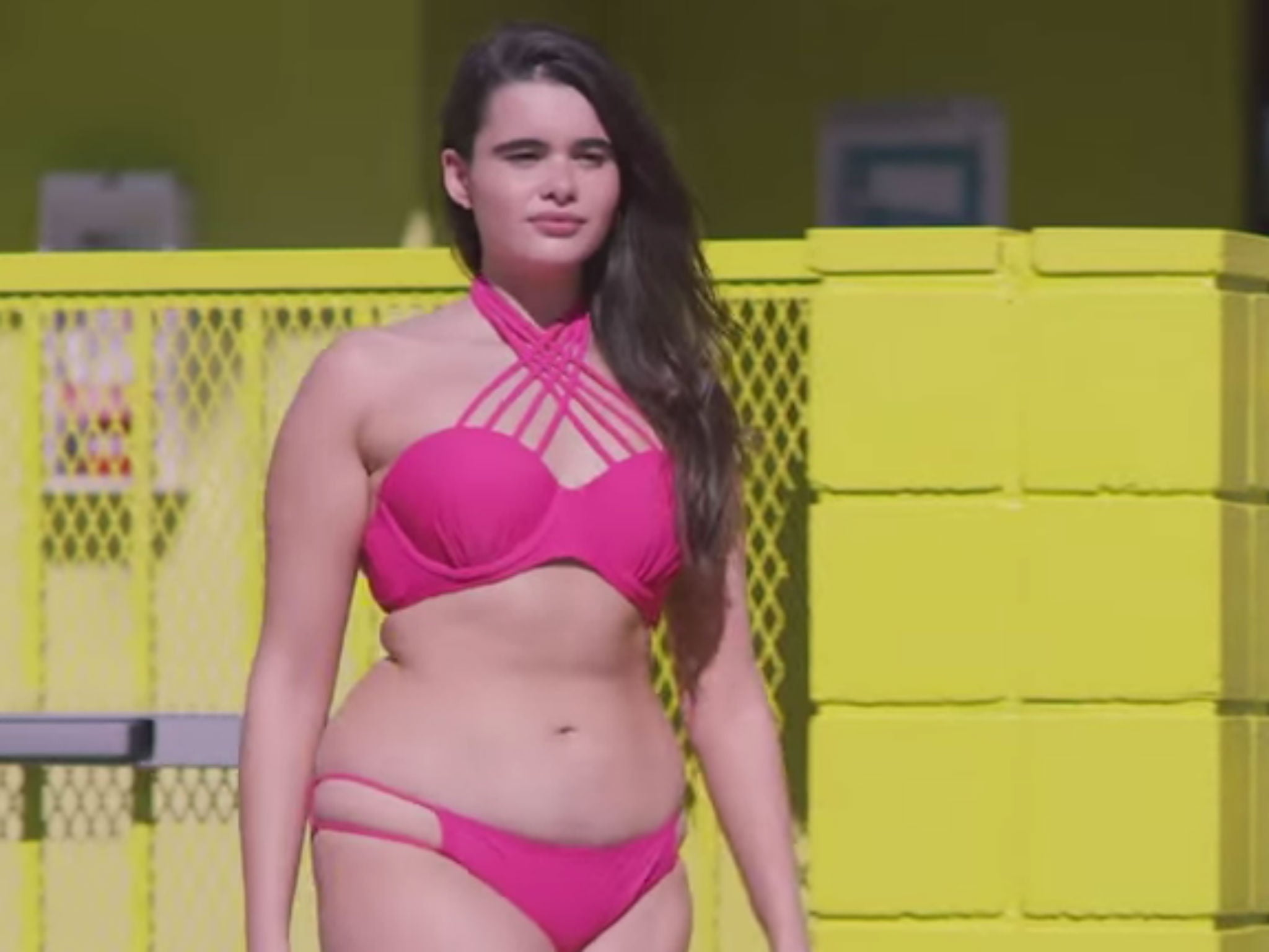 American Eagle has started using unretouched women to model their clothing  and underwear to promote body positivity.