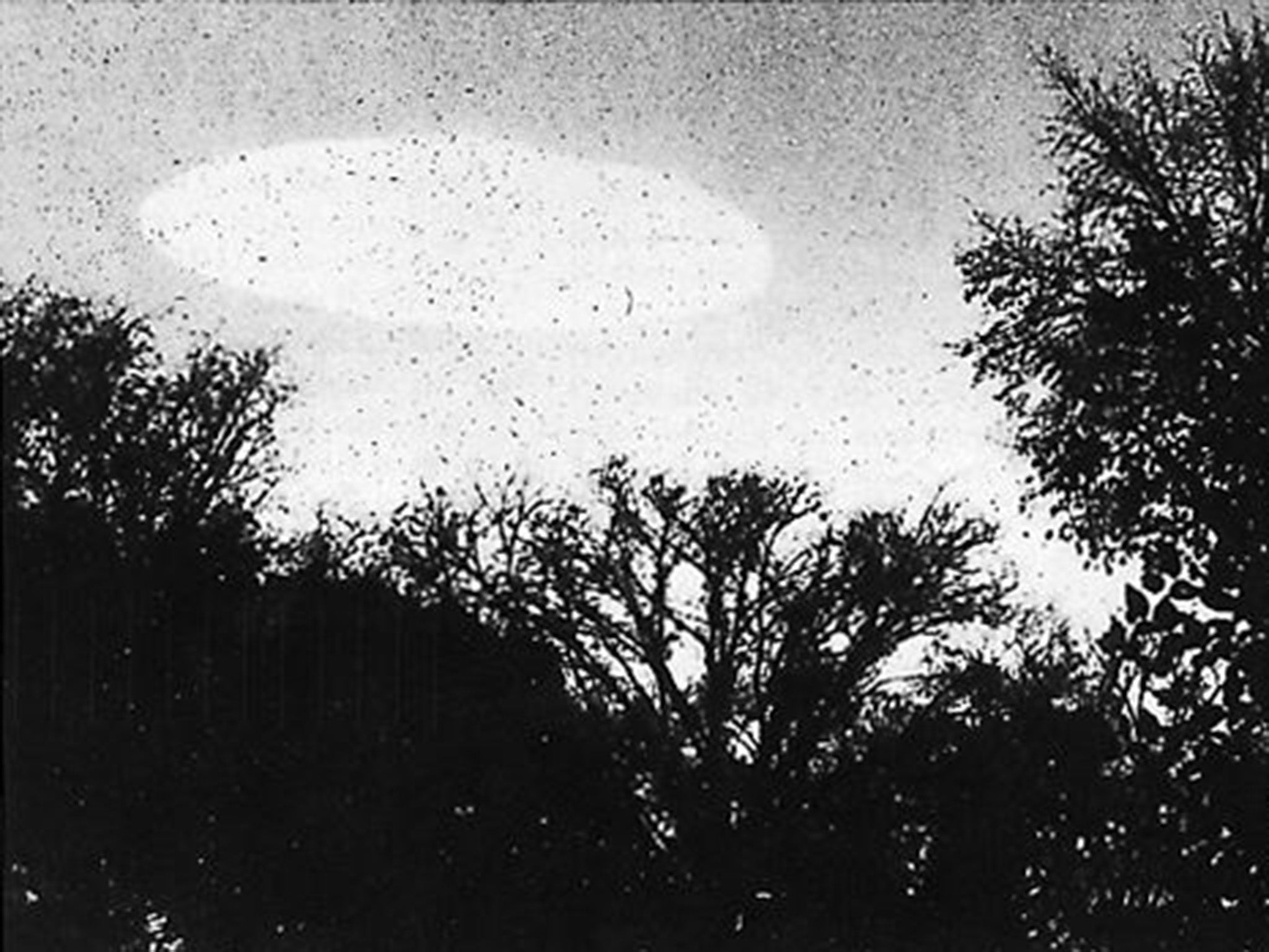 A UFO photographed over Minneapolis in Minnesota in October 1960