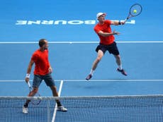 Murray develops instant rapport with Soares to race into doubles final