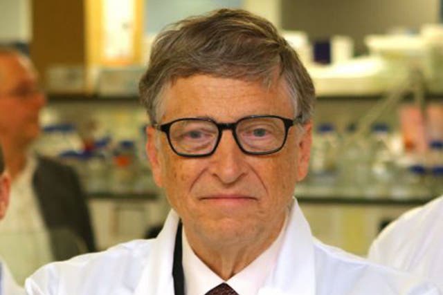 Bill Gates visits the Liverpool School of Tropical Medicine in Britain